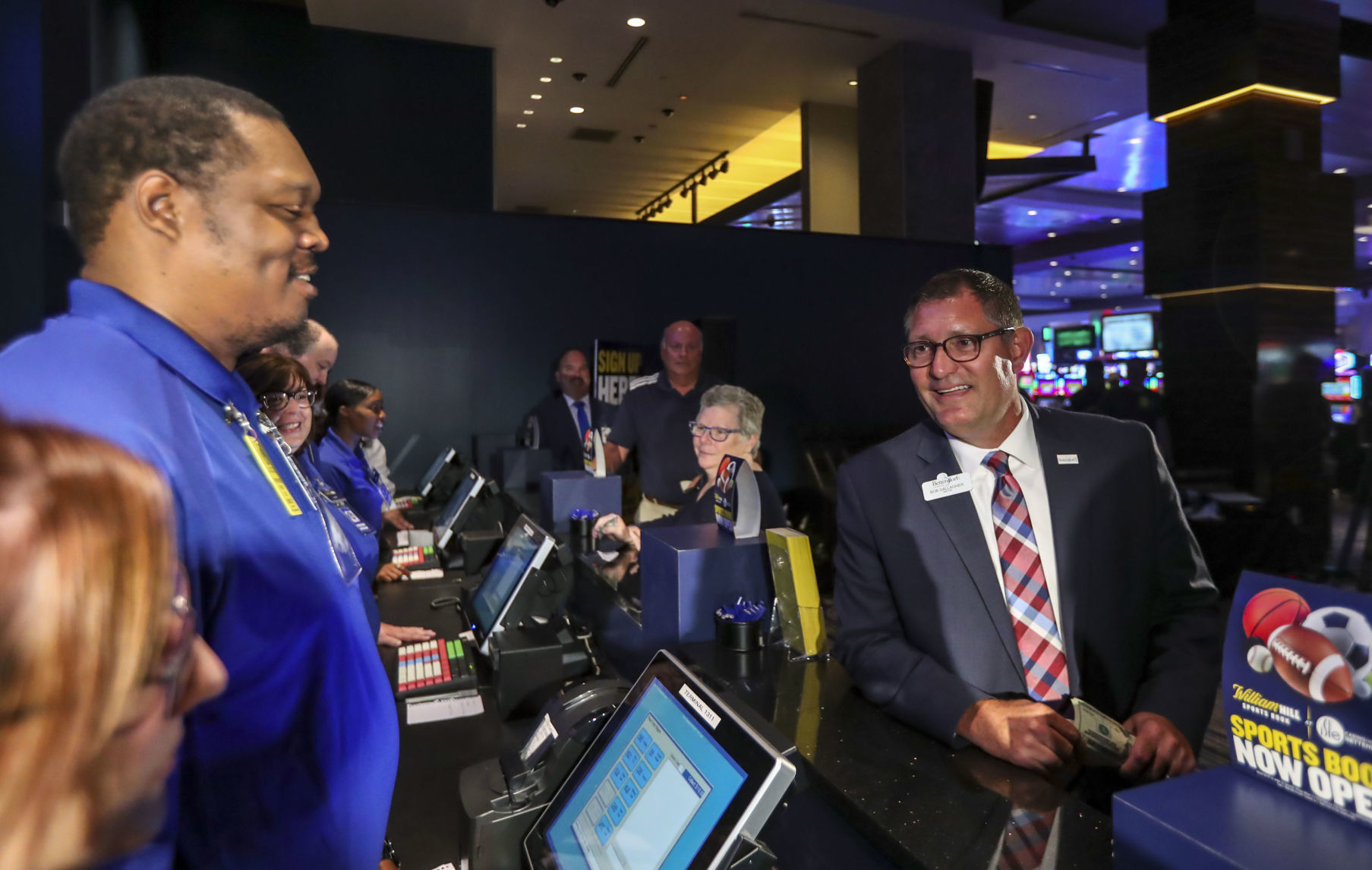 081619-qct-qca-sportsbetting-001